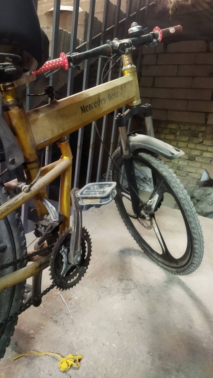 بايسكل مال بالة مستخدم قليل 
السعر 65 الف 
واتساب ***********
