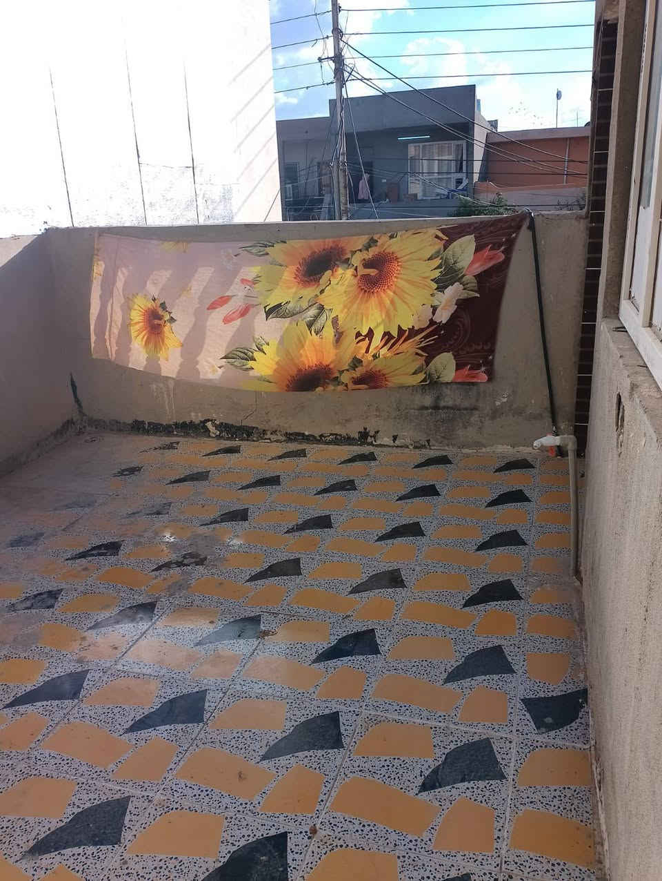 مشتمل ايجار لعائلة صغيرة طابق ثاني حي الواسطي مقابل شقق الغاز قرب مكتبنا 
السايدين القديم غرفة نوم استقبال مطبخ صغير وصحيات بلكونة سعر ١٧٥الف للاستفسار الاتصال بالرقم *********** أو زيارة مكتب الاثير حي الواسطي مقابل شقق الغاز السايدين القديم
