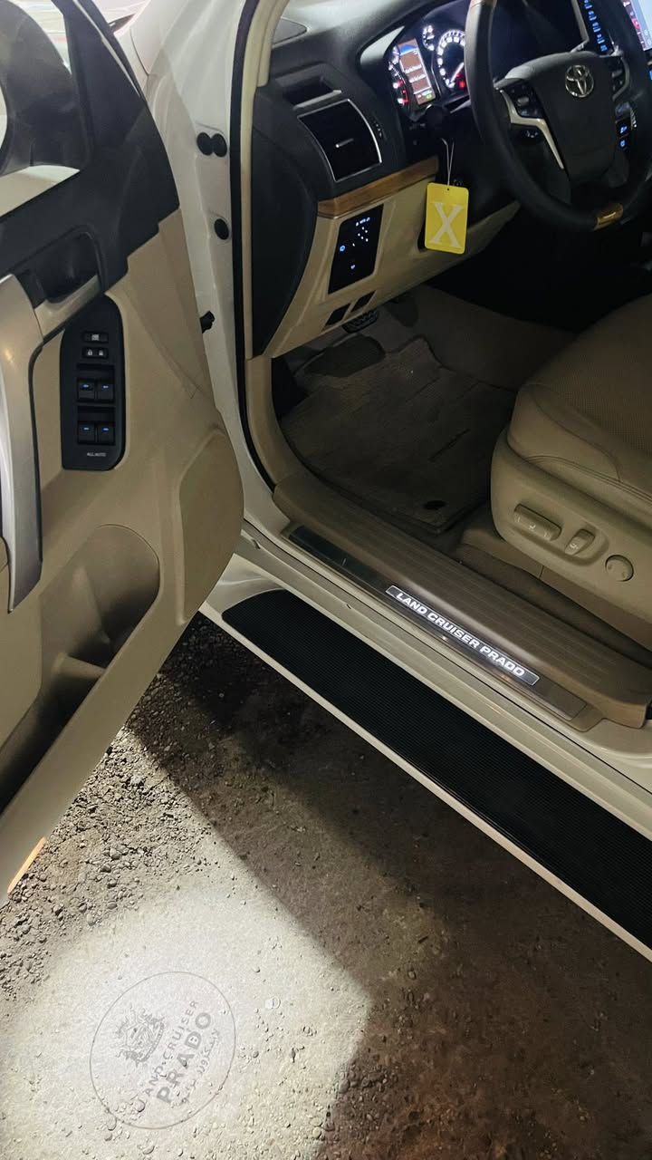 من رخصة الأدمن : 
سلام عليكم 
نوع العجله : برادو 2022 فئة ال VX   كامل المواصفات اعلى فئه  (بعده بضمان الشركه) بلبرادو (  SAS  ) 
عداد الممشى :      47,300Km 
ملاحظات على العجله :   بارد بسيط وتكحيل 
(سياره نظيفه بدون اي صرفيات)
سعر العجله :  52,000$ بيه مجال بسيط 
( بلعافيه عل ياخذه) 
موقع العجله   : بغداد
 
للأستفسار ولتواصل  : ***********
