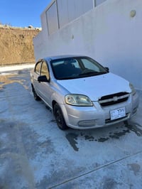 أڤيۆ • ٢٠٠٩ • ميكانيك قوي