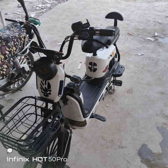 موطور شحن للبيع اربع بطاريات الموطور حيل حيل نضيف ومعتني بي وكامل كما موضح بل صور والفيديو ومع سويجين وبصمتين وكارتين للتشغيل 

 السعر . 400 وبي مجال  أو مراوس بس موطور بانزين سنفور  أو سيفان وهاكذا مواطير اكبر يعني 

ه‍:***********
