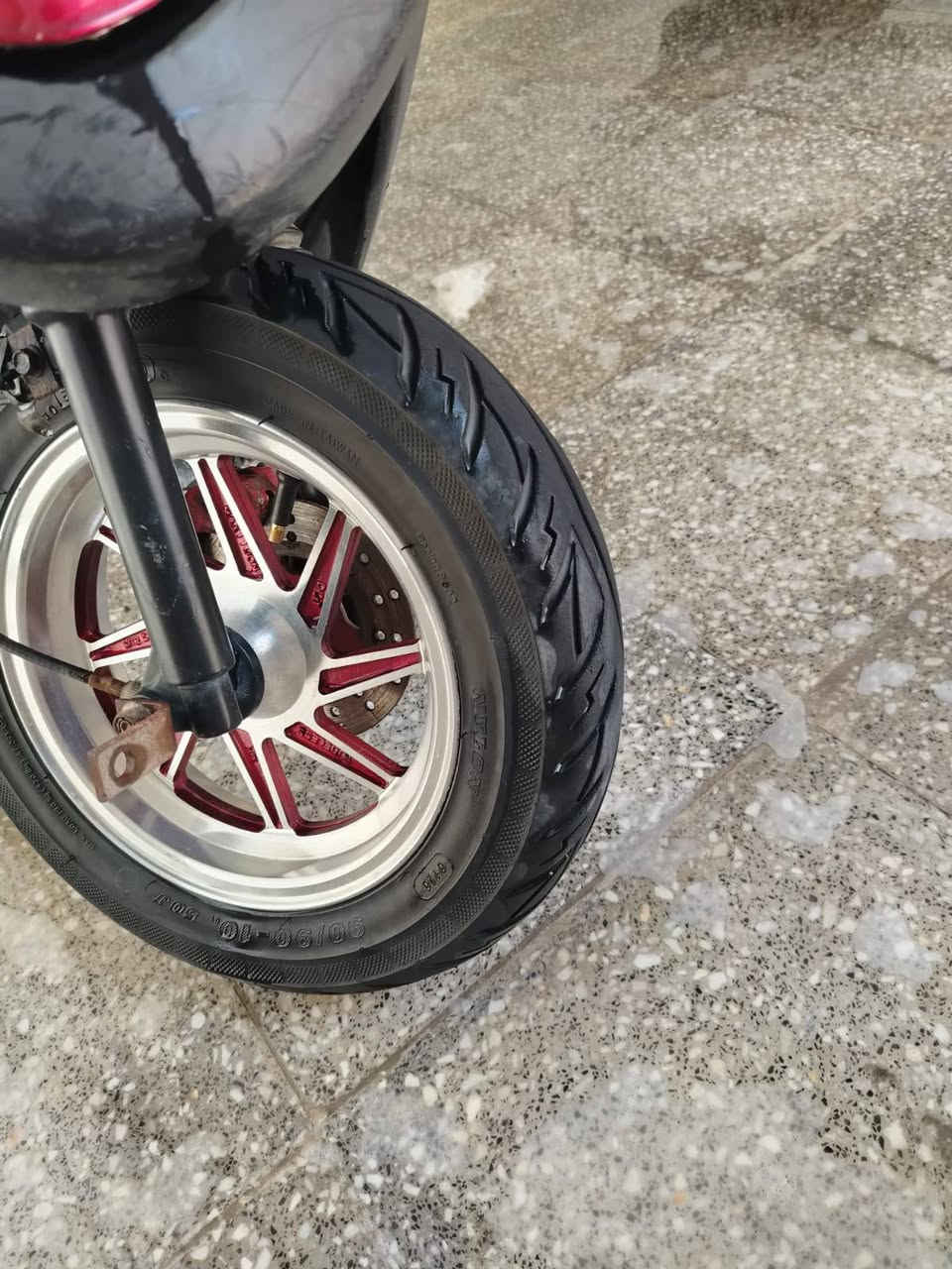 سلام عليكم ماكس عدله للبيع بوشه 55 رياضيه درجة جديد كلها شغال بيه تزويد بسيط درجة سلف كهربائيات درجة جديد ما متعوبه الله شاهد ابدل دهن كله ابو 12 الف وبيها سستم سماعات السعر 750 وبيها مجال مكاني البصرة امن الداخلي سبب البيع عندي سفر ***********
