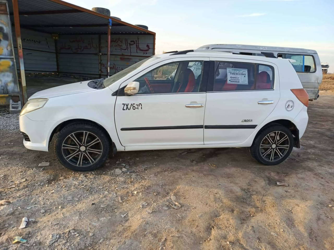 اللهم صل على محمد وال محمد 
جلي للبيع مكفولة ضربه وتبديل 
مكينه وكير جدد خير من الله حداديه تخم تاير جاهزه 
شكلها احلى من الصور سعرها 32 وبيها مجال 
***********
