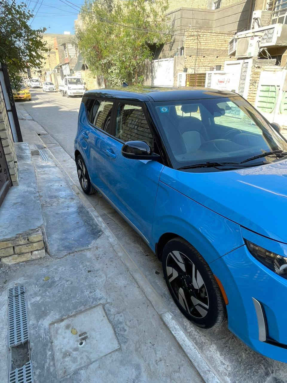 سلام عليكم كيه صول موديل 2024 مكينه 2000 لون مميز سمائي + اسود شركه رقم انكليزي بسمي تحويل ثاني يوم
ماشيه 18 الف سياره جديده بمعنى الكلمه وارد امريكي دوش حساس ABS رادار جانبي كامرات امامي وخلفي فول عدا الفتحه حساسات خلفيه وضربه موضحه كدامك بل صور
عنوان بغداد زعفرانيه رقم الهاتف *********** 
فيس ما موجود سعر ( 178) سياره جديده ما بيه نقص ابد
