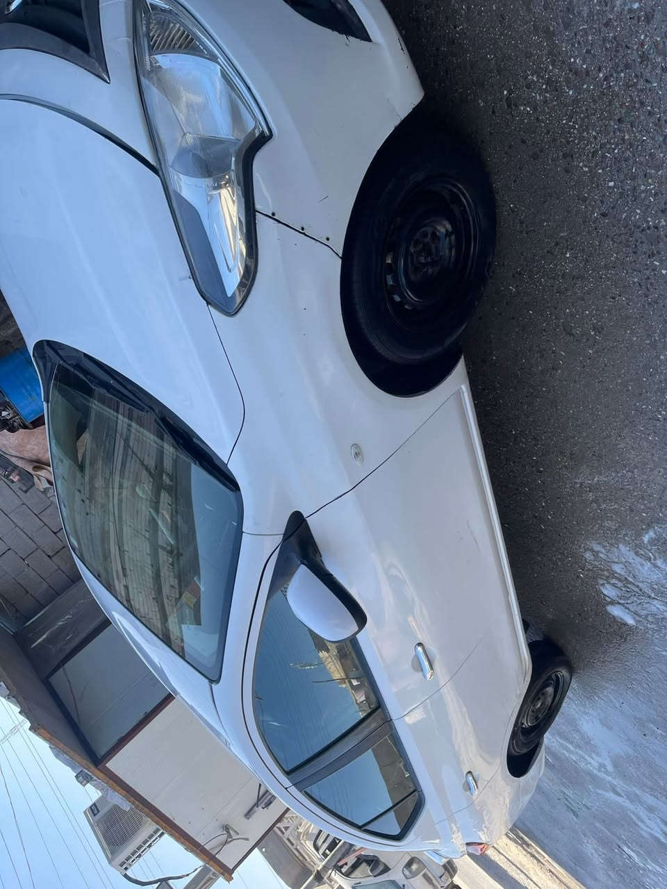 نيسان سني 2020 رقم اربيل السنويه لنهاية 2026 
السياره بيها جاملغات اماميه امبدلات وجاملغ خلفي بي بارد للبيع السعر 90 وبيها مجال للشراي 
للستفسار 0772 275 0121‬ ما متواجد ع النت
