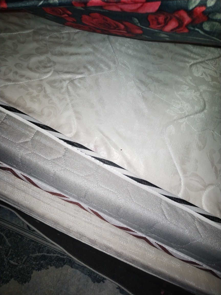 دوشك طبي اسفنج ضغط طبقتين  للبيع ماخذينه. ب ١٧٠ يردونه ب ٦٥ جديد نفرين للأستفسار مراسلتي ع الحساب ام نوره لخياطة المفروشات


**إذا كنت صاحب هذا الإعلان وتريد حذفه لأي سبب، رجاءا أرسل رسالة إلى الدعم الفني**