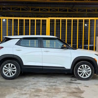 شوفرليت تريل بلايزر الموديل 2023 - الفئة LT اللون ابيض الشاصي (VIN) KL...