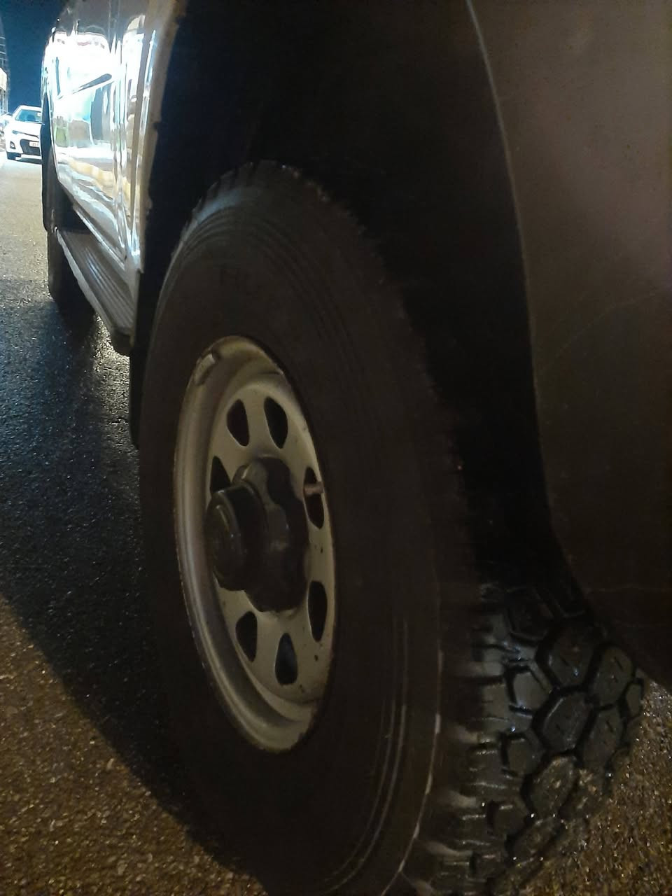 السلام عليكم 
نيسان بترول 2001
رقم اربيل شرط التحويل بأسمي 
سياره نضيفه دوشمه جديد 
صدر جديد گير اكسل شرط 
تخم تاير جديد 
السعر 110 وبيهااا مجال ،،


**إذا كنت صاحب هذا الإعلان وتريد حذفه لأي سبب، رجاءا أرسل رسالة إلى الدعم الفني**