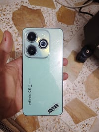 انفنكس هوت 40i • ١٢٨ • نضيف