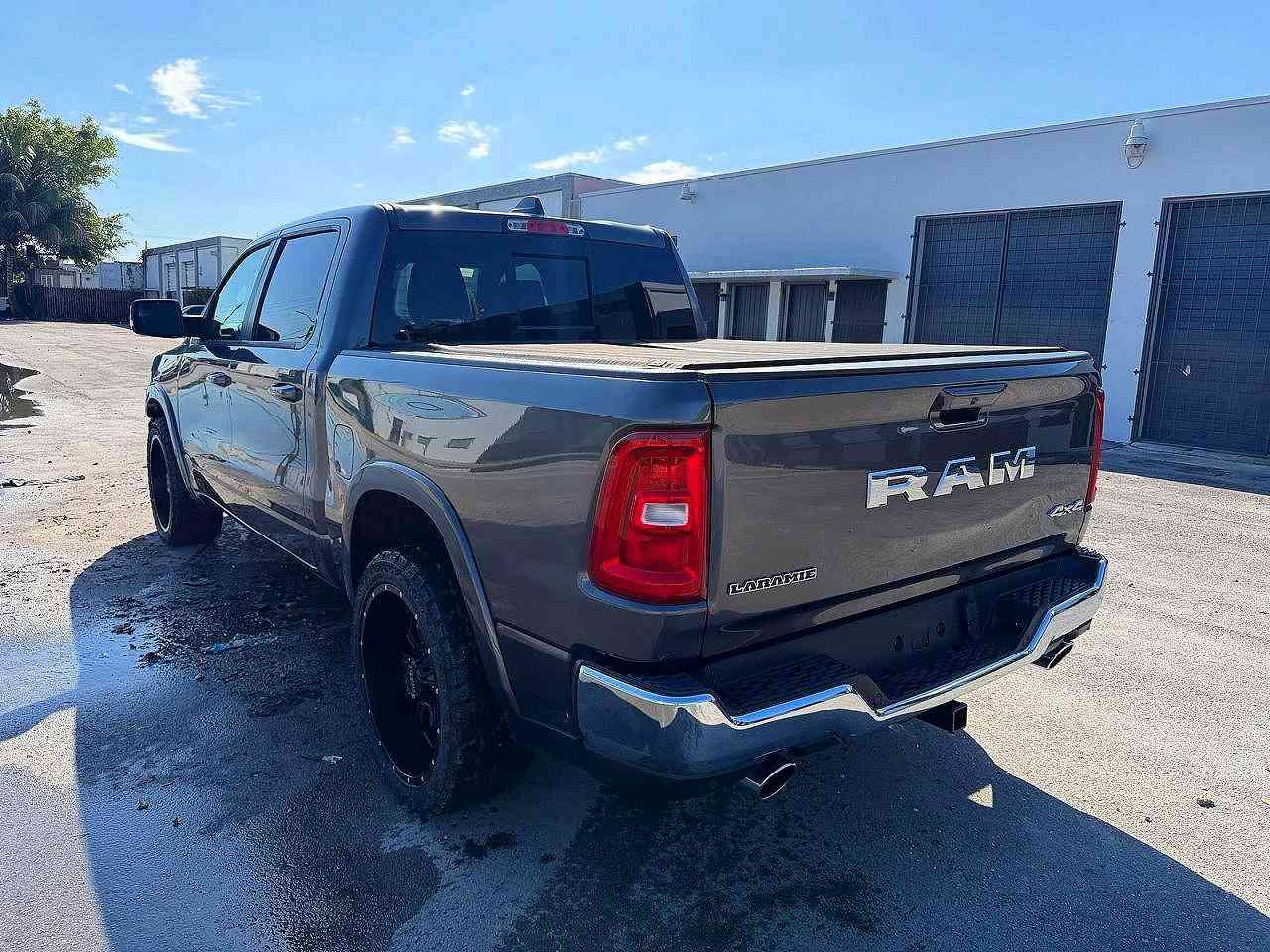 🚘 متوفر للمزايدة والاستيراد 🇺🇸

🔹 السيارة: [RAM 1500 LARAMIE]
🔹 سنة الصنع: [2026]
🔹 نوع الحادث: [طخات بسيطه في البدي]
🔹 الممشى: [440 mi]
🔹 الحالة: [Run & Drive ]
🔹 المواصفات: [فل كامل]

🗓 تاريخ المزاد: [2026/5/27]
⏰ وقت المزاد: [04:00 AM]

📍السيارة ضمن مزادات أمريكا
✅ فحص كامل قبل الشراء
✅ توفير صور وتفاصيل دقيقة
✅ شحن واستيراد للعراق
✅ متابعة كاملة من المزايدة للتسليم

📞 للحجز والاستفسار على الارقام التاليه ***********/***********
🔥 مزاد الغراوي لاستيراد السيارات

⚜️ “اختيارك الأفضل لسيارات المزادات الأمريكية والخليجية — جودة، سعر، ومتابعة مضمونة”
