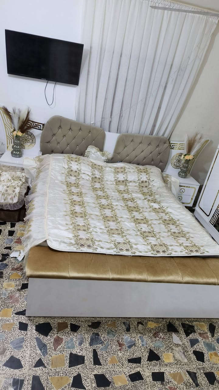 غرفه تركيا جديده ٩ قطع بدون اي ضرر ٥٧٥ قفلها بدون عمله البلديات ***********
