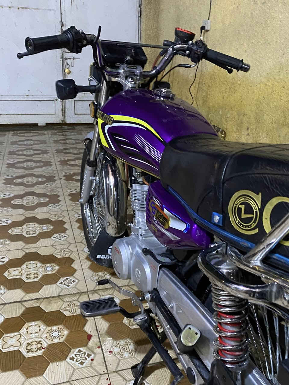 تايكر للبيع موديل 2025
لون بنفسجي💜

السعر 750 بيها مجال حك الجيه

دراجه نضيفه اوراقها كامله دشبول تاب 

للاستفسار ***********

العنوان بعقوبه بهرز
