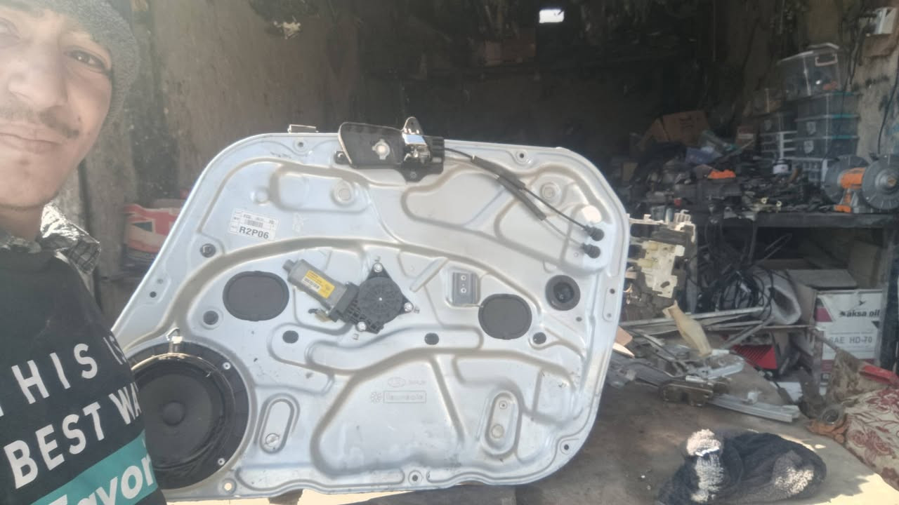 من رخصة ادمن ورشة عبدالله زيادي لتصليح إقفال الابواب ومكائن الجام السيارات وسنتر لك الكوري وامريكي العنوان الديوانية غماس يوجد توصيل كل أنحاء العراق ***********
