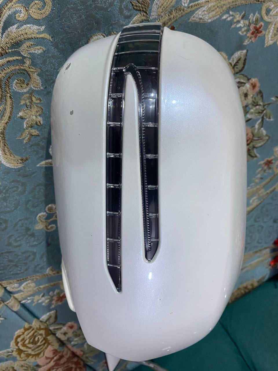 السلام عليكم ورحمه الله وبركاته
مري ام سيوف اصليات مو تجاري 
اصلي اشاره وترحيب بلادي ثلجي
لون صدفي اصل ملكه اصل ملكه
مو تحوير جيب وشد بلاد لا تحوير
ولا ابد هيتر شفط مري لونهن اخضر 

***********
***********

موجود توصيل الجميع المحافظة العراق
