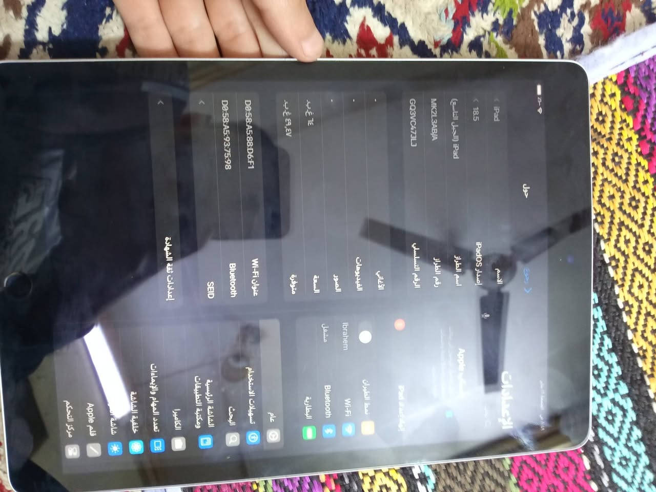 ايباد 9 ذاكره 64 بي ضربات بل ضهر وعواج بسيط بل شاصي بسبب وكع مني بس ممأثر ابد عل لمس كلش حلو استعمال العاب ودراسه للبيع ب 150 قفل قفل او مراوس حسب القناعه
***********
