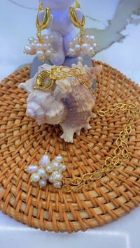 إيزيس • تصاميم خاصة • أحجار مختارة