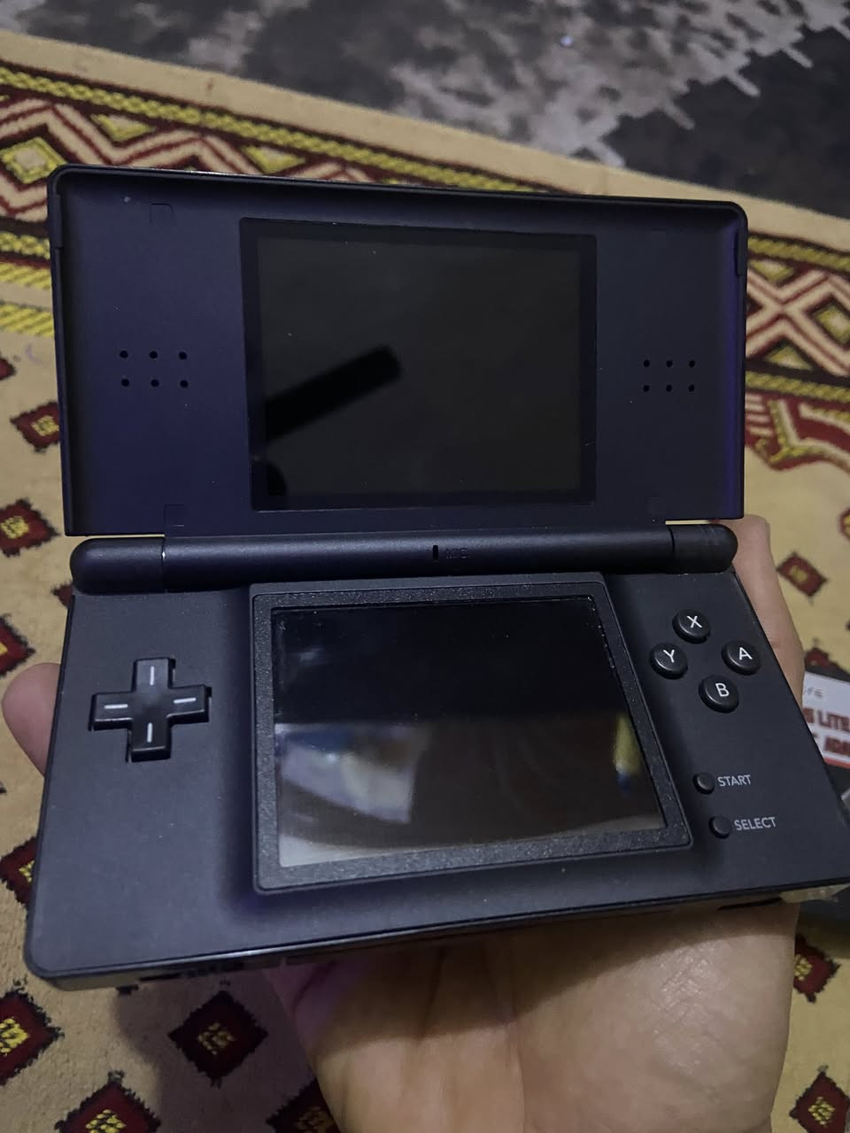 السلام عليكم  DS lite نضافه 99‎%‎ مهكر رام 1 گيكا بي تقريب 15 لعبه وبي مجال تكدر تحمل الي يعجبك وياه شاحنتين جديدات بالجيس نقص فقط قلم

السعر 25 

توصيل متوفر


**إذا كنت صاحب هذا الإعلان وتريد حذفه لأي سبب، رجاءا أرسل رسالة إلى الدعم الفني**
