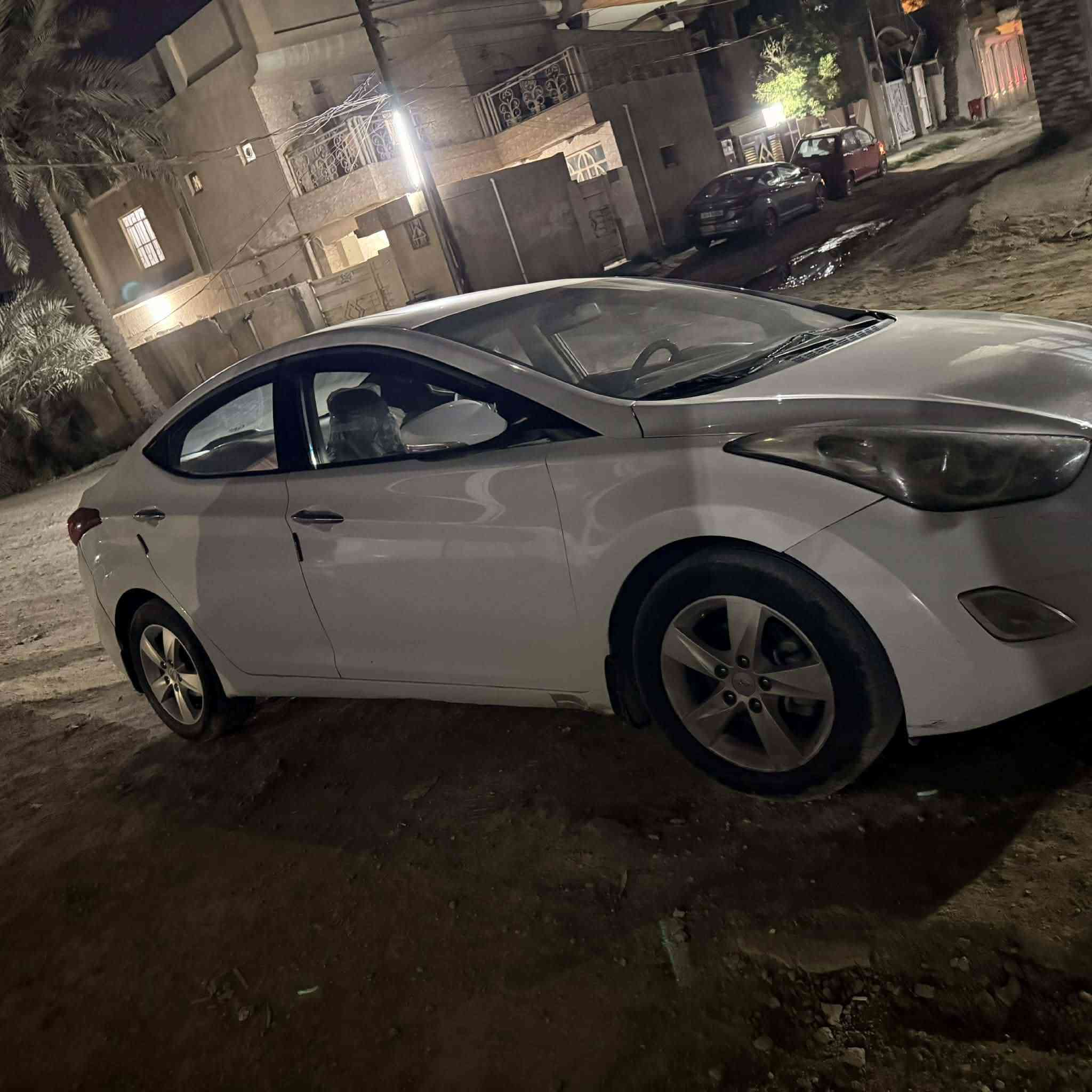 السلام عليكم الانترى للبيع موديل 2015 السياره خليجيه بس بنتيد الو جاملغ صبغ فقط سياره جديده رقم بابل  السياره فول ماعده البصمه فتحه سقف مرايات شفط السعر 115 اوبيه مجال مكاني حله شارع 60     ***********
***********
