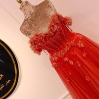 إسلام عليكم عندي شلعه فساتين دبي وتركي وستن شي يشل شي مكاني بغدا لي يح...