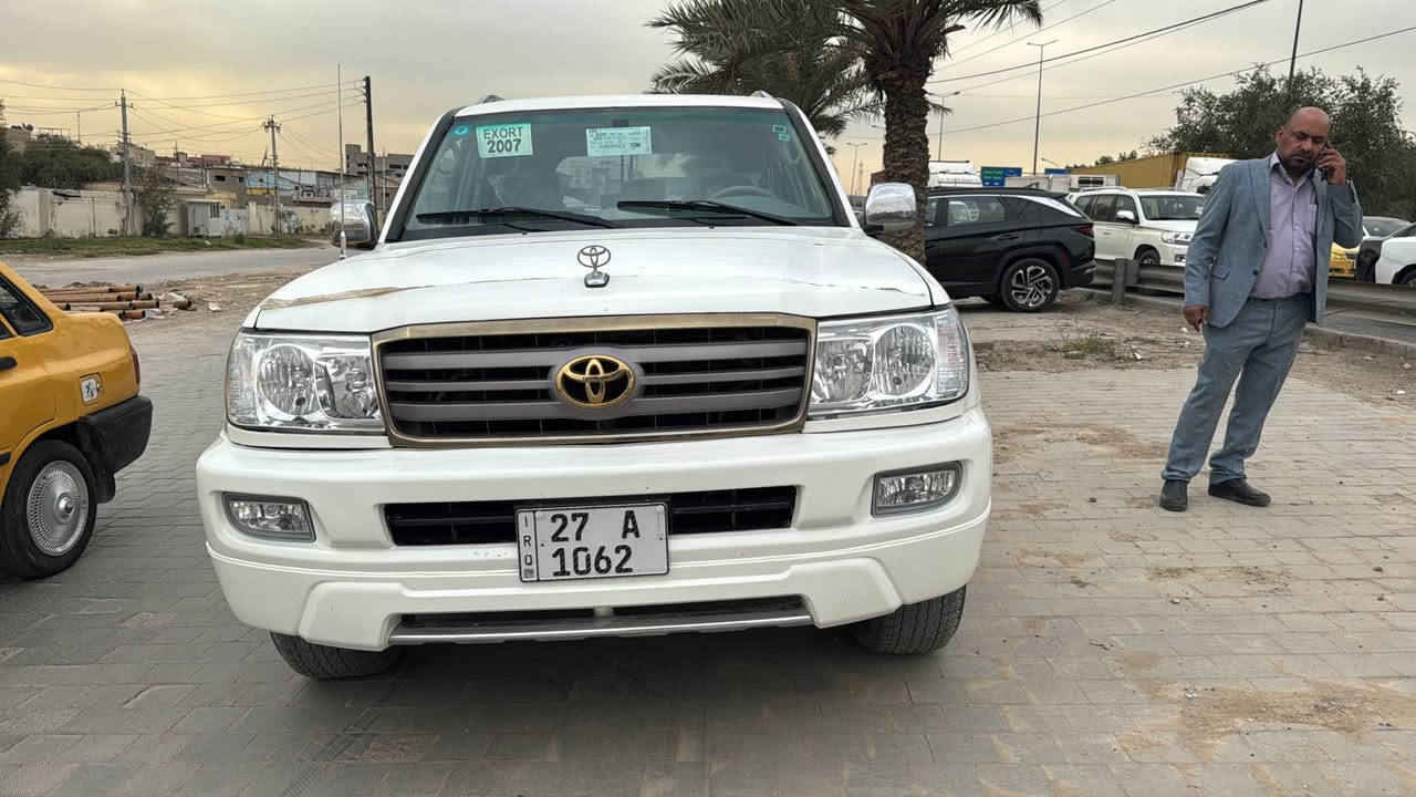 السلام عليكم 
لاندكروز 
موديل 2007
السيارة جاهزه خير من الله  مصبوغة حزام لجمالية 
تخم تاير صدر جديد تبريد ثلج 
مكاني بغداد بيع او مراوس حسب القناعة 
*********** العقبة, محافظة العقبة
