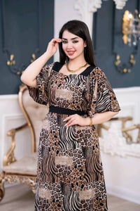 أناقة البيت في "دشداشة الكريشة" 🌸 خامة باردة ومريحة، قياس (Free Size) ...