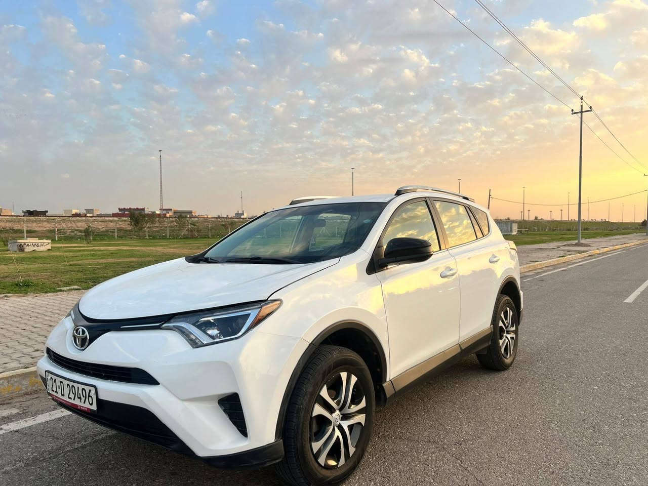 ڕاف 4 مۆدڵ 2016 LE 🤍

مواسەفات le 
تەحەکم سوکان 
کامیرا و شاشە 
سەنەوی 2028 مانگی 8 
گێڕ و مەکینەی بەشەرت 
کرانەوە و دەنگ و سەرفی نیە 
ڕۆشتنی 102 هەزار حەقیقی 
زۆر پاک ماوەتەوە 
چوار تایەی تازە 
چوار پارچەی بۆیاخ 
سعری :: 162 مەجال 
ژمارە :: *********** 
ڤایبەر و وەتس ئەپی لەسەرە كركوك, العراق
