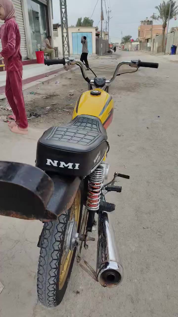 سلام عليكم درجة ايراني البيع اوراق كامله نضافه  100/السعر 900وبيه مجال /رقم الهاتف /***********
