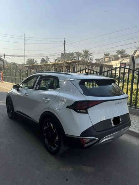 سلام عليكم ورحمة الله وبركاتو 
للبيع كيا سبورتج مال دوليه موديل 2024 خليجي مكفول عده رصعه باب الصدر ومصلحه لا صبغ لا تبديل ماشيه 10 ألاف بسمي تحويل ثاني يوم 
موصفات تحكم استيرن جهتين
شفتات استيرنً
شاشه كامره دواره 
حساس امامي خلفي 
بصمه تشغيل عن بعد 
هندبريك دكمه 
مانع تزحلق
نضام قياده اربع سرع
اوتو هولد نضام منحدرات
اربع جام مكرباء 
تبريد قطعتين 
اشاير بل مري
كراسي كهرباء عدد 2
تدفئة مقائد زائد استيرن 
سعرها 228 وبيها مجال 
العنوان السيديه شارع التجاري غير متواجد عل فيس اتصل وتدلل
***********
