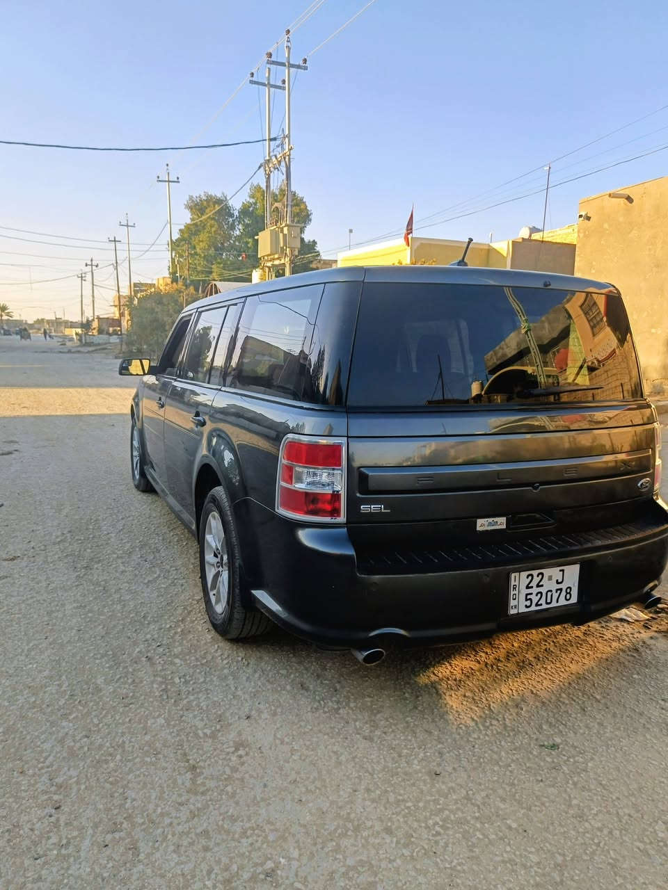 السلام عليكم للبيع او مراوس حسب الرغبه  فورد فليكس 2018مكينه 6سلندر 3500مكينه كير كفاله حادثهى موضح بلصور السياره ليبل واحد كشنات مخمل 7راكب3قطع تبريد كامره خلفيه دواره حساسات تحكم ستيرن جهتين دفع ثنائي  خلفيه 6ايرباك رمز بلباب بعد بيها مواصفات  رقم اربيل الجديد تريد وكاله تريد تحويل السياره جاهزه من كلشي تخم تاير جديد مكاني حله الهاشميه اي استفسار عبر الواتساب ***********
