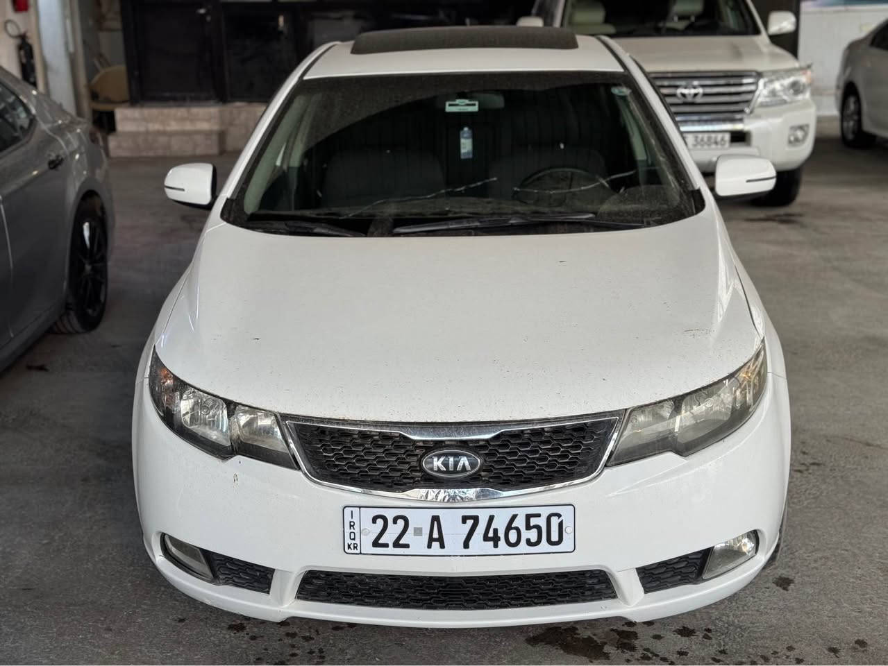 سلام عليك كيا سيراتو ٢٠١٣ 
فول مواصفات 
محرك كبير دوش 
مواصفات خليجي 
رقم سنوية كل جديد 
سيارة ٣ قطحة مصبوغ 
ضربة شوية خلفي 
كيرمحرك تاخم تيارات كل جديد مابي دينار مصرف 
سلايت كير توماتيك  او عادي ٣ كير 
فول فول بدون بصمة 
مكان اربيل  
رقم موبايل :*********** 
سعر :١٠٣ شوية مجال 
عندي فايبر و واتساب 

کیا سیراتۆ 
مۆدیل ٢٠١٣ 
فول فول مواسفات تەنها بەسمە نیە 
گێر تۆماتیکە سێ گێرە سلایتە 
رەقەم سەنەوی تازەیە 
غرامەیی لەسەرنیە
٣ پارچە بۆیاخە پێشی کەپسە 
تەنها دواوەی تۆزەک ليدرانی هەیە 
لەهەولێرە سەیارەکە 
تەقەو رەقەی نیە جاهیزە سەیارەکە 
رەقەم مۆبایل :*********** 
ڤایبەرو واتس ئاپی لەسەرە 
نرخی :١٠٣ وەرەقە مەجالیکی کەم أربيل, العراق
