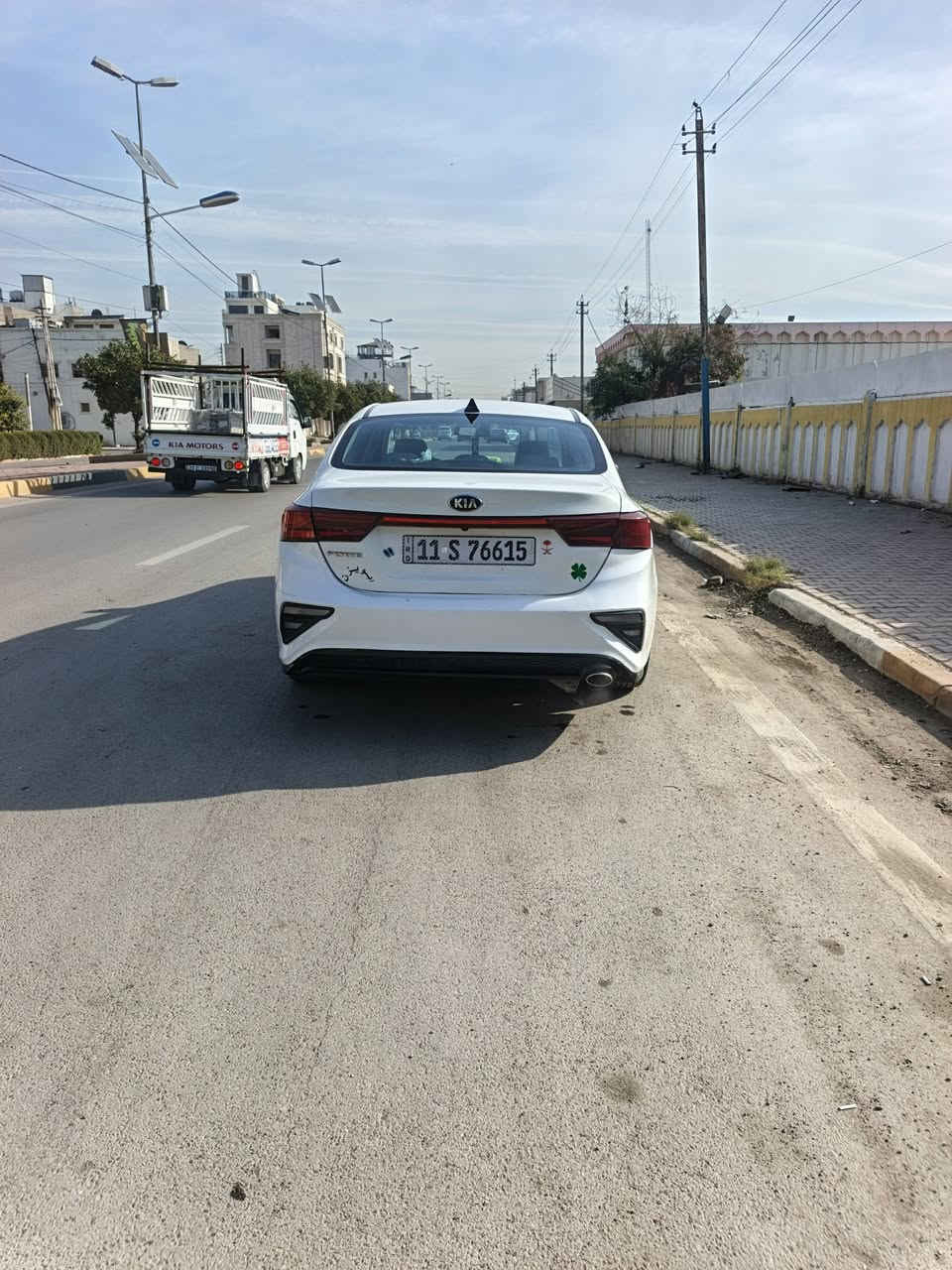 السلام عليكم فورتي ابيض موديل ٢١بسمي أمريكي حادثها خفيف جاملغ امامي والبدنه الخلفيه وقبق جنطه نفسه بس صبغ ليبل واحد مكينه دوش ٢٠٠٠وكير سفتي ابلاديات مامفتوحات ومال جناي والله بانزين محسن وحتى الكتلوك موجود نص فول ماشيه ٧٥الف وصور حادثها بالمنشور لغد وشاصي وايرباك مكفولة دوشمه وتخم تاير وباتري جديد السعر ١٤٥وبيها مجال للطيبين مكاني الحريه الاولى *********** أبو يزن وبالعافيه على الياخذها
