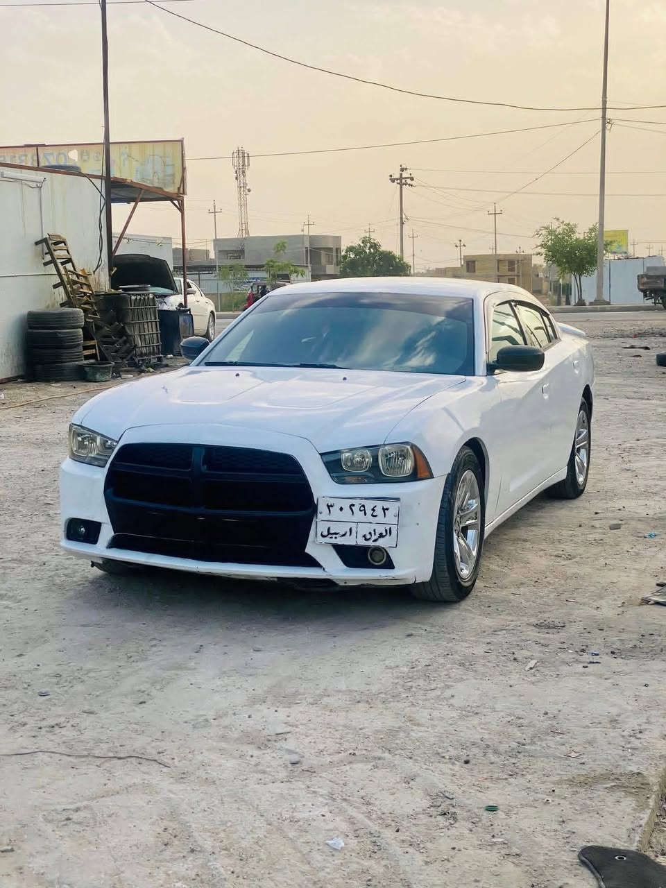 جارجر للبيع موديل 2011 رقم اربيل تريد تحويل او وكاله بيها قطع صبغ بدون دواخل محرك 6V نضيف كير طياره8نمر سياره جاهزه معايزه برغي كفاله محرك كير اكسل حداديه بالكارتون ماشيه 190km  حقيقي السعر 130 وبيها مجال مكاني ميسان المجر هـ ***********
