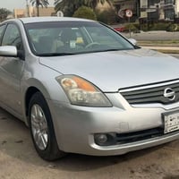 للبيع نيسان التيما 2009 خليجي سيارة جديدة بمعنى الكلمة مخزنة والصور تح...