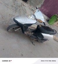 دراجه بيه خيط بخار  من تحمه تكطع سلف شغال عوزه هندر ينزل من سعره 175 و...