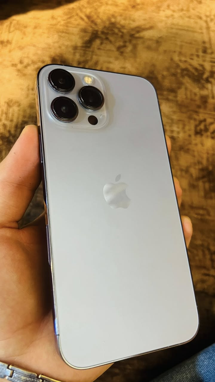 13 برو ماكس
بطارية 87
ذاكره 512
ملحقات كامله 
لون بحري 
نضافة 100%
مو باله الجهاز. 
عنوان ناصرية مركز 
حي الفداء 
***********
سعره 665 الف قفله
