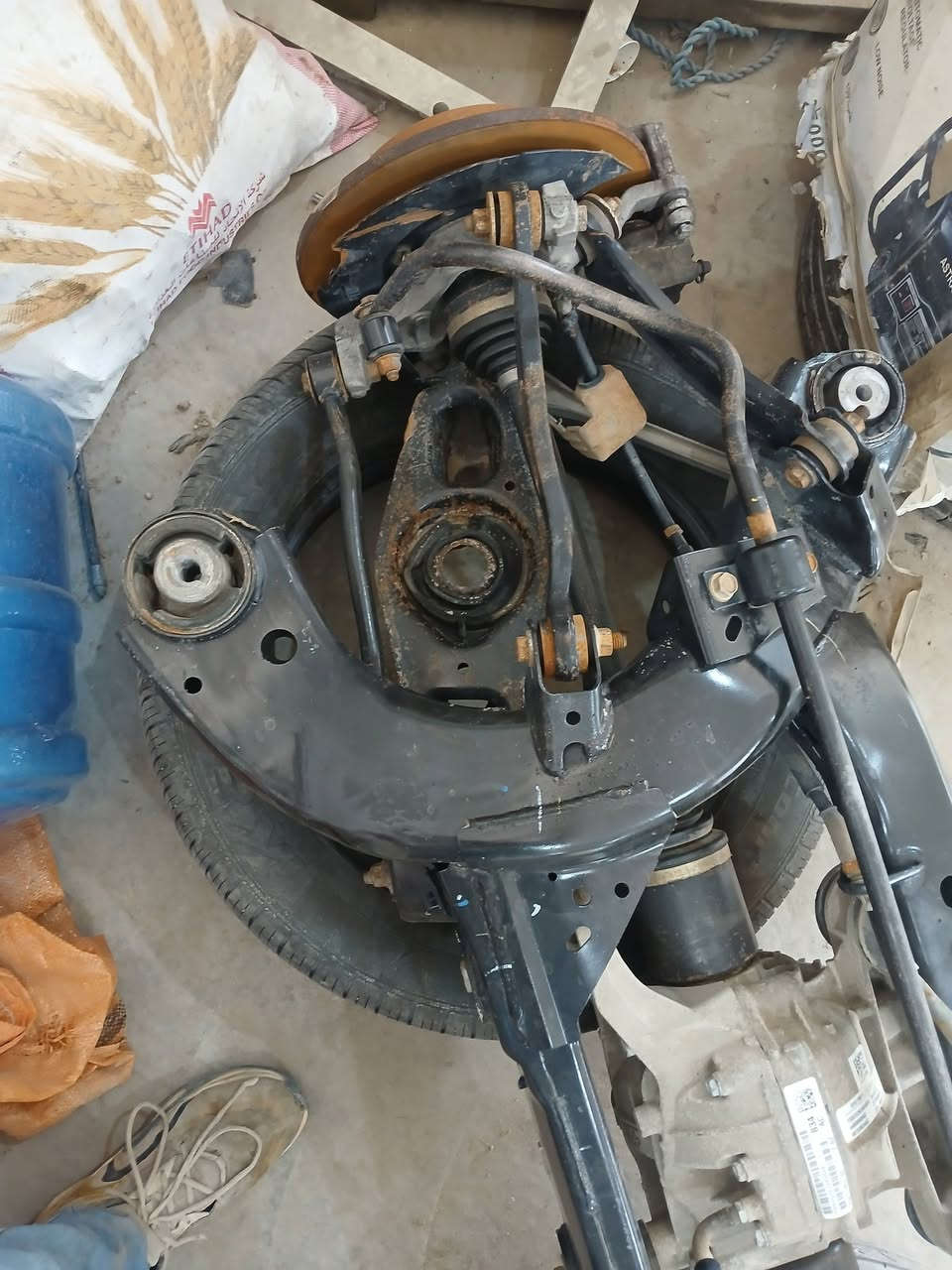 عربانه جارجر مديل 2016 السعر 400الف ***********
