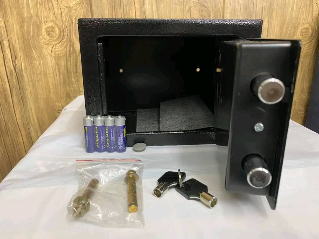 قاصة رقميه الكترونية سعة 8 لتر 
والاستفسار مراسلة الصفحة 📩 
أو  على الواتساب على الرقم  ***********
