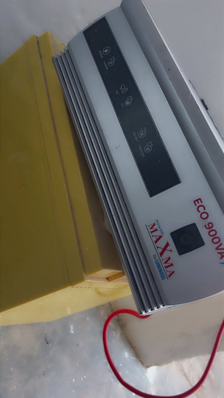 للبيع لابتوب دل محدث كوراي 11 موصفات حلوه وعاكسه ماكزمه 900vECO وطابعه كانون موصفات عاليه 3410G يطبع حته صور احترافي كل هذني سعرهن 500الف 
للستفسار ***********
