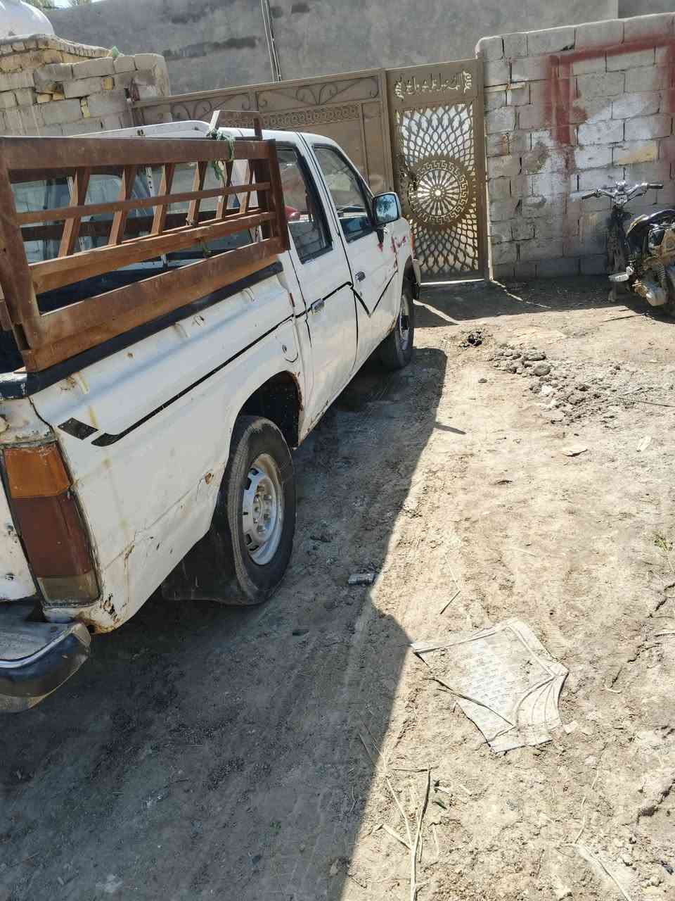 سلام عليكم
سياره للبيع نيسان موديل 92 سياره جاهزه من كل نواحي كير ومكينه حلوات الكهربيات شغاله سنويه صرلها شهر من صقطت 

مدور ثاني يوم شرط السعر 30وبيها مجال قليل مكاني ناصريه مركز رقمي *********** ومراوس بتك اروس
