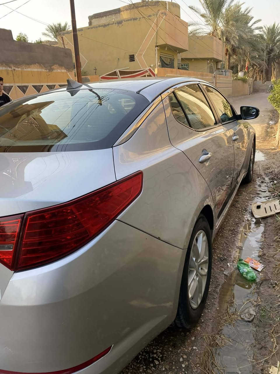 السلام عليكم
للبيع فقط  
كيا اوبتما موديل  2013
رقم بغداد بسمي  لل28
رقم مميز 
وارد امريكي  بدون ارباك فقط الدعاميه وشويه من الجاملغ
مكينه 2400 GDiوگير  كفاله 
تخم تاير جديد 
باتري جديد 
لايت زنون 
حداديه 80/100
تحكم ستيرن 
تدفئ  تبريد  ويالسويج 
السياره مال بيت مامتعوبه 
مكان بابل 
***********
***********
