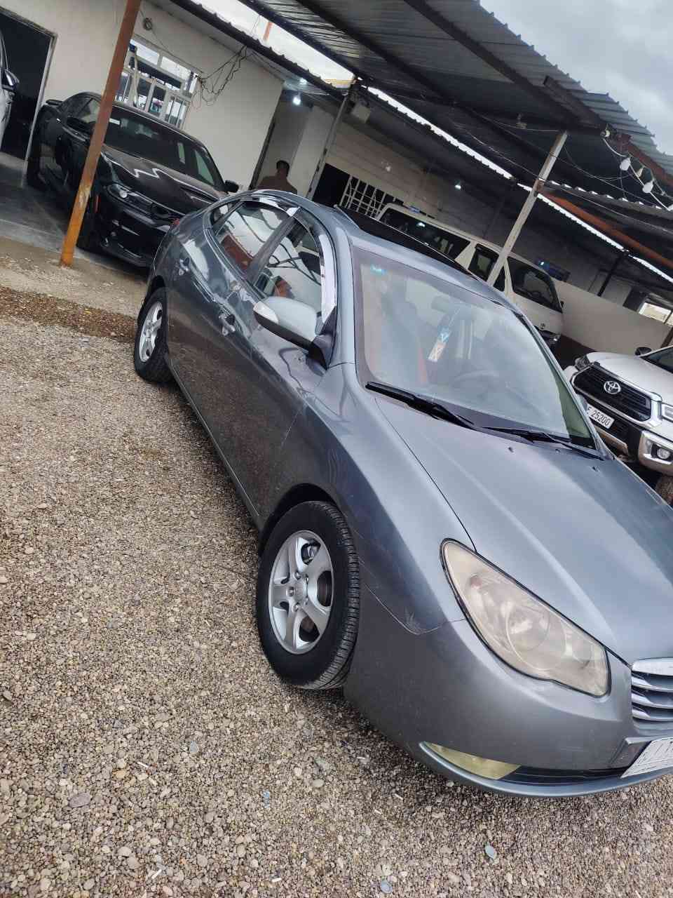 السلام عليكم 
الانترا للبيع موديل ٢٠١١ دكشن عالي 
السياره جديده وجاهزه 
٤قطع صبغ بدون دواخل 
السعر ١٠٠ وبيها مجال 
مكاني بغداد ابو غريب 
رقم الهاتف ***********
