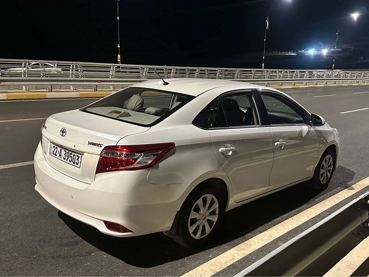 Toyota yaris 2016 
نو زه رد مواسفات خليجى 
بى بوياغ 
دوو ساردى بچوكى هه يه 
گير و مكينه به شه رت 
نه كرايته وه عه يبى نيه 
سعرى ١٠٩$ مجاليكى كه م 
 *********** أربيل, العراق

