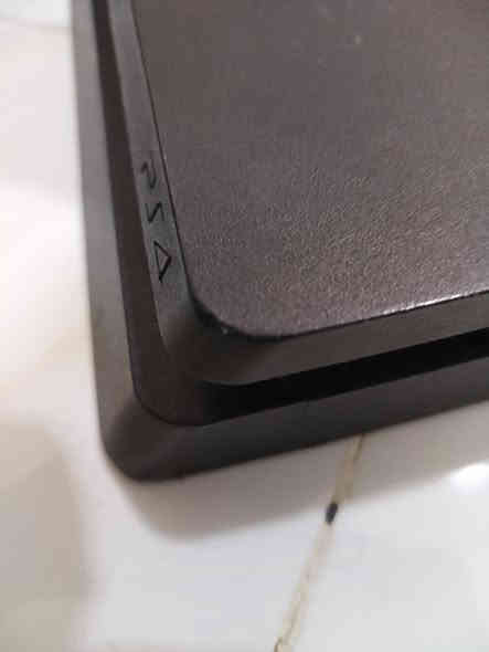 سلام عليكم بلي 4 سلم عاطل عاطل فحم مادري بي شنو من عطل وتركنا لجهاز ميوصل صوره يضل هيج مثل ماموضح بل فديو وميعرض ابيع فحم بدون ملحقات ولكفر تعبان وبي كم برغي مفتوح من فوك ولوك هوه لجهاز ابيعه فحم مو تكلي طلع هيج بي سعره 75 قفل وتوصيل موجود ***********
