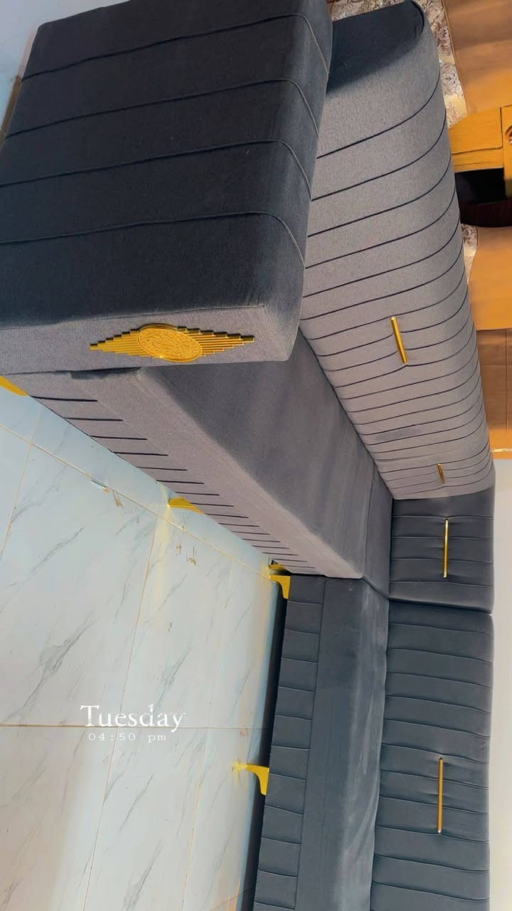 ديوان نضيف بدون عيب عنوان اربيل توجد توصيل اربيل وموصل ***********بي واتساب
