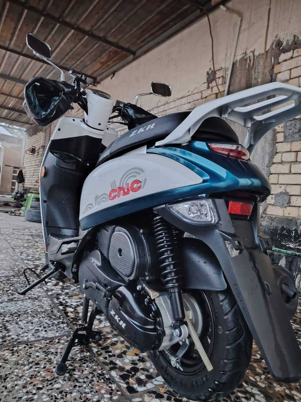 متاح دراجة بوليس كفالة عامة المكان كربلاء السعر 1100 وبيهة مجال قليل للشراي المكان  ***********
