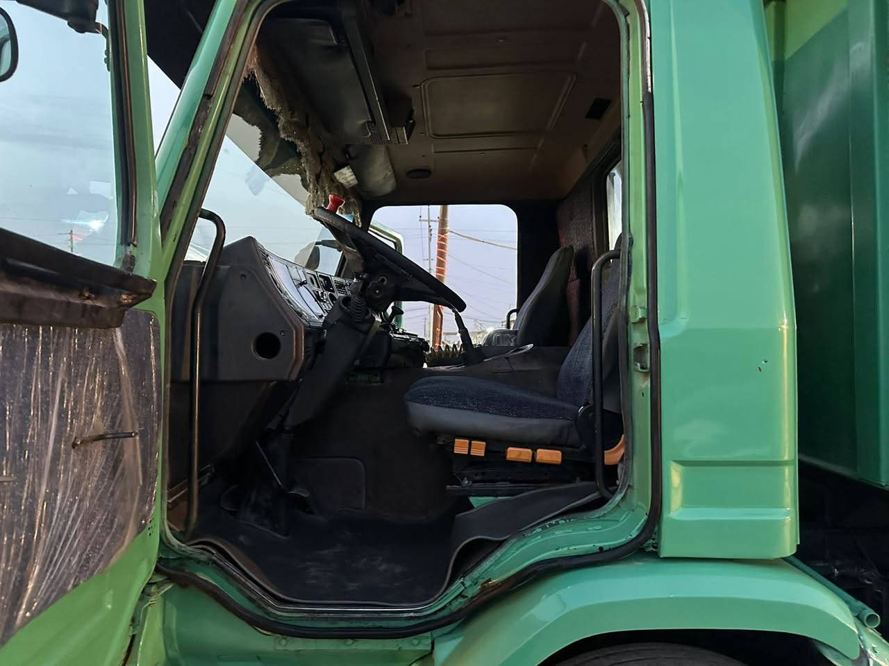 السلام عليكم

أسكانيه تك موديل 91 رقم فحص صلاح الدين
حجم محرك 3 كورات گير 5 نمر

العنوان صلاح الدين بيجي 
رقم الهاتف
***********
***********
***********
