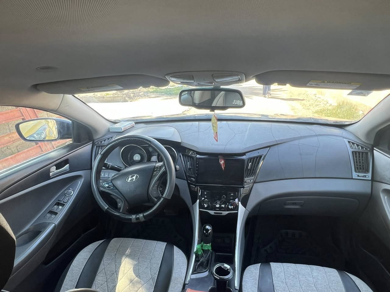 للبيع سوناتا موديل 2012 وارد امريكي صبغ قطعتين
ليبل واحد بدون تبديل اي قطعه 
السياره جاهزه محرك 2400 gdi مكفول
تخم تاير صدر السياره كلها جاهزه بدون نقص 
مكان السياره بغداد 
السعر ١٠٠ وبيه مجال ان شاءلله 
رقمي ***********
