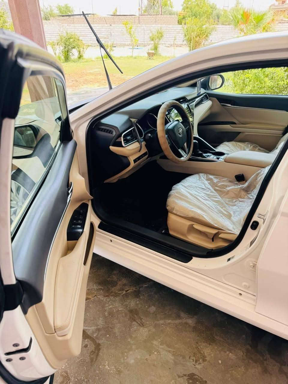 تيوتا كامري 2022 hybrid للبيع
السيارة موديل 2022 اصل 2020 الموصفات بصمة تبريد قطعتين نضام Eco .Smart . Sport لايت زنون لايت لد نهاري ويل كب رياضي مكينة 2500 ضمااان شاشة كبيرة تحكمات ستيرن حساسات صندوق بصمة داخل لونين اسود وبيجي مانع انزلاق سايد بريك بصمة السيارة اصل ابيض 
رقمها كركوك انكليزي بدون اي غرامات السعر 80 قفله
يرهم مراوس حسب القناعه

الاتصال ***********
عليه واتساب
