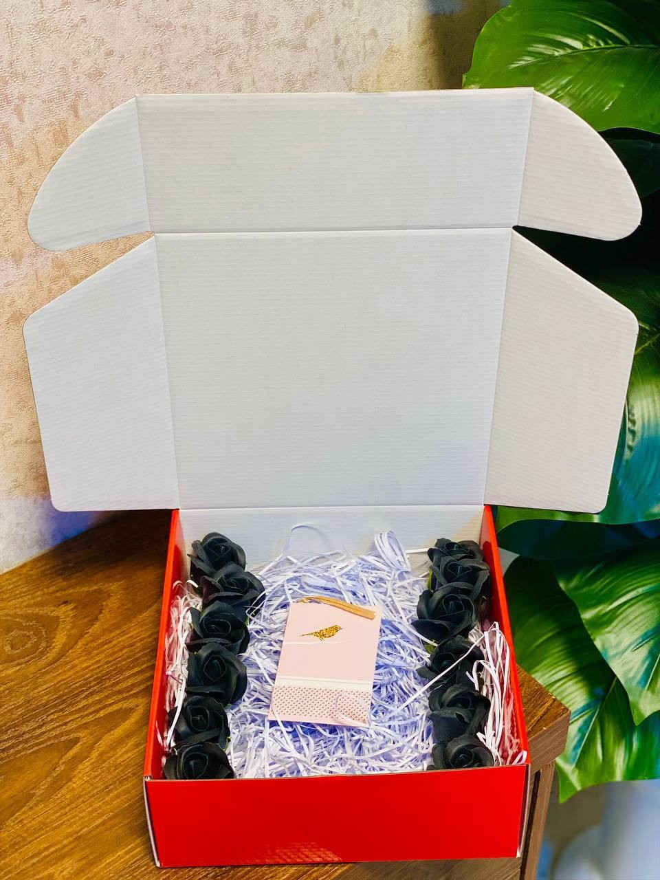 🎁أجمل بوكسات أعياد الميلاد والهدايا والمناسبات وكل الاحتفالات 🎁 

وفرنا لكم بوكسات 
والوان زاهية تكدرون تختارون اي منتج اكسسوار عطر مكياج ونرتبة بداخل البوكس مع العلم منتجاتنه رجالي ونسائي 
بأسعار مناسبة 🛍️🛍️🛍️🛍️

🎁يمكنكم تحويل المبلغ لإرسال الهدايا للأصدقاء والاحبة عن طريق تحويل المبلغ على الكي كارد او رصيد اسيا أو زين💸💳💰 

سارعو بالحجز لاجمل الهدايا لقرب الاحتفالات والاعياد والمناسبات 💃🏻💃🏻💃🏻💃🏻💃🏻💃🏻

جملو  هداياكم بأبسط واجمل وارقى الاكسسوارات 🛍️🛍️

بالاضافه يتوفر لدينا تغليف حسب الطلب إذا راد الزبون تغليف كتبو على  صورة البوكس تغليف 🎁🪅 

#بوكسات

♥️تتوفر خدمة توصيل لجميع محافظات العراق♥️


**إذا كنت صاحب هذا الإعلان وتريد حذفه لأي سبب، رجاءا أرسل رسالة إلى الدعم الفني**