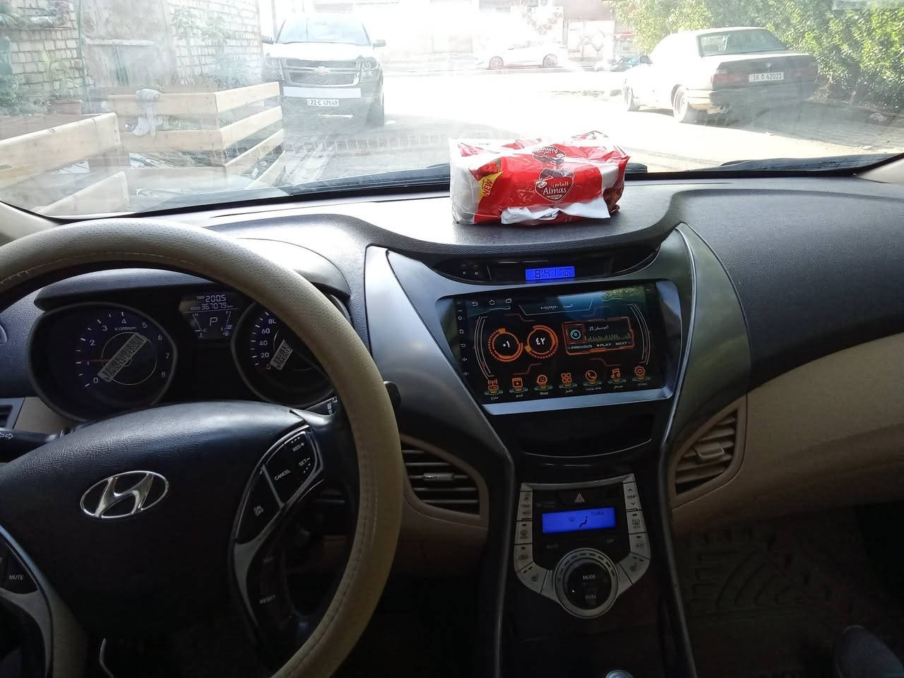 السلام عليكم
النترا خليجي موديل 2012فول عدا البصمة محرك 1800 رقم جديد السيارة بيه جاملاغات اماميات مرخايات وبيهن بارد قليل بدون لاشاصي ولا لغود السيارة  موجودة بالنجف السعر 117وبيهة مجال قلي حك الجيه اي استفسار الاتصال على 
***********
